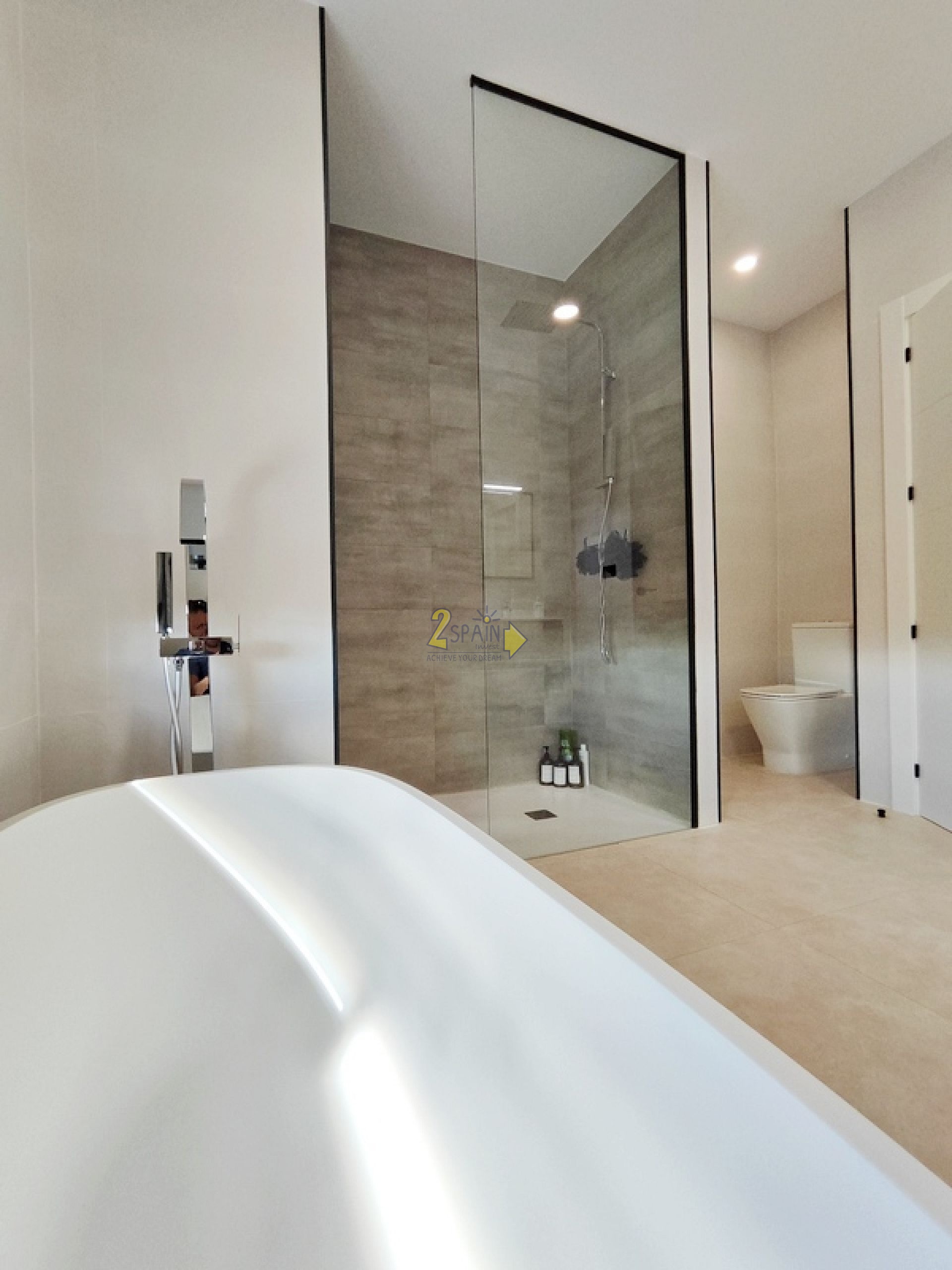 Detached Villa - 2Spain Invest